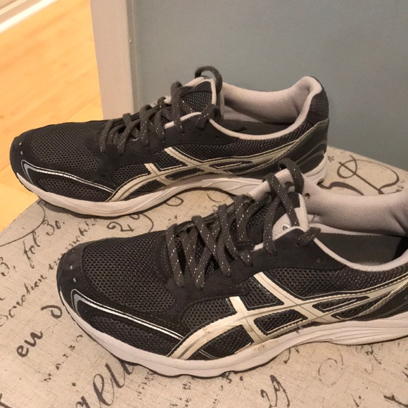 ASICS sneakers - Picture 2 of 3